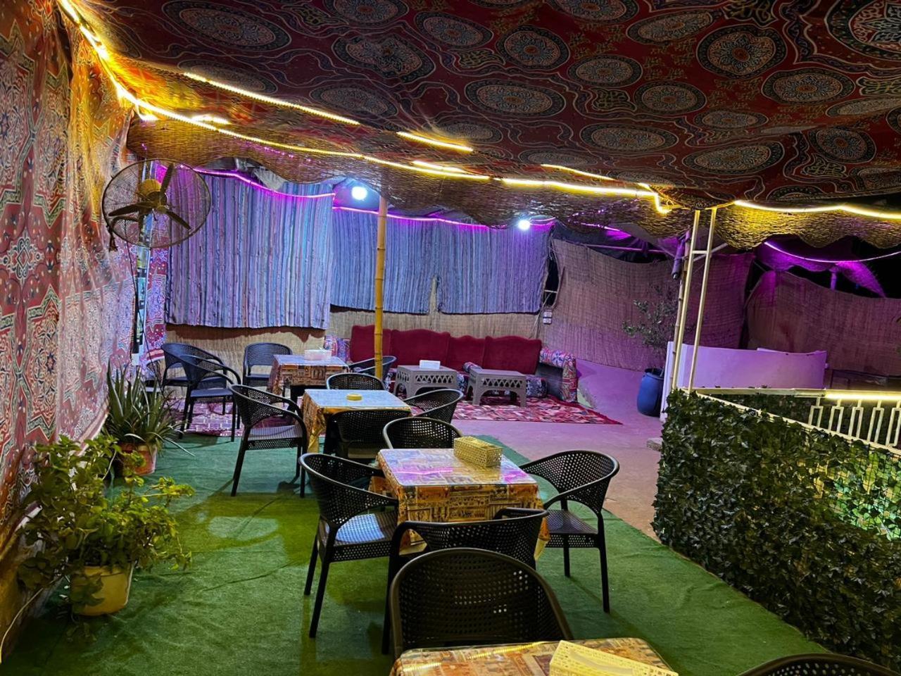 Kafret el-Gabal Jana Pyramids View In 3 B&B 외부 사진
