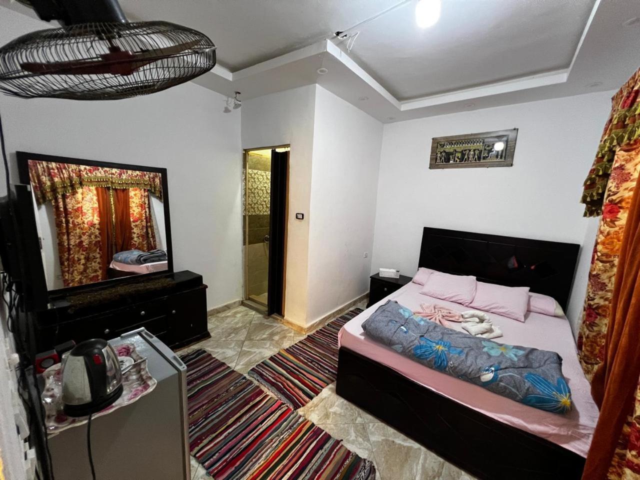 Kafret el-Gabal Jana Pyramids View In 3 B&B 외부 사진