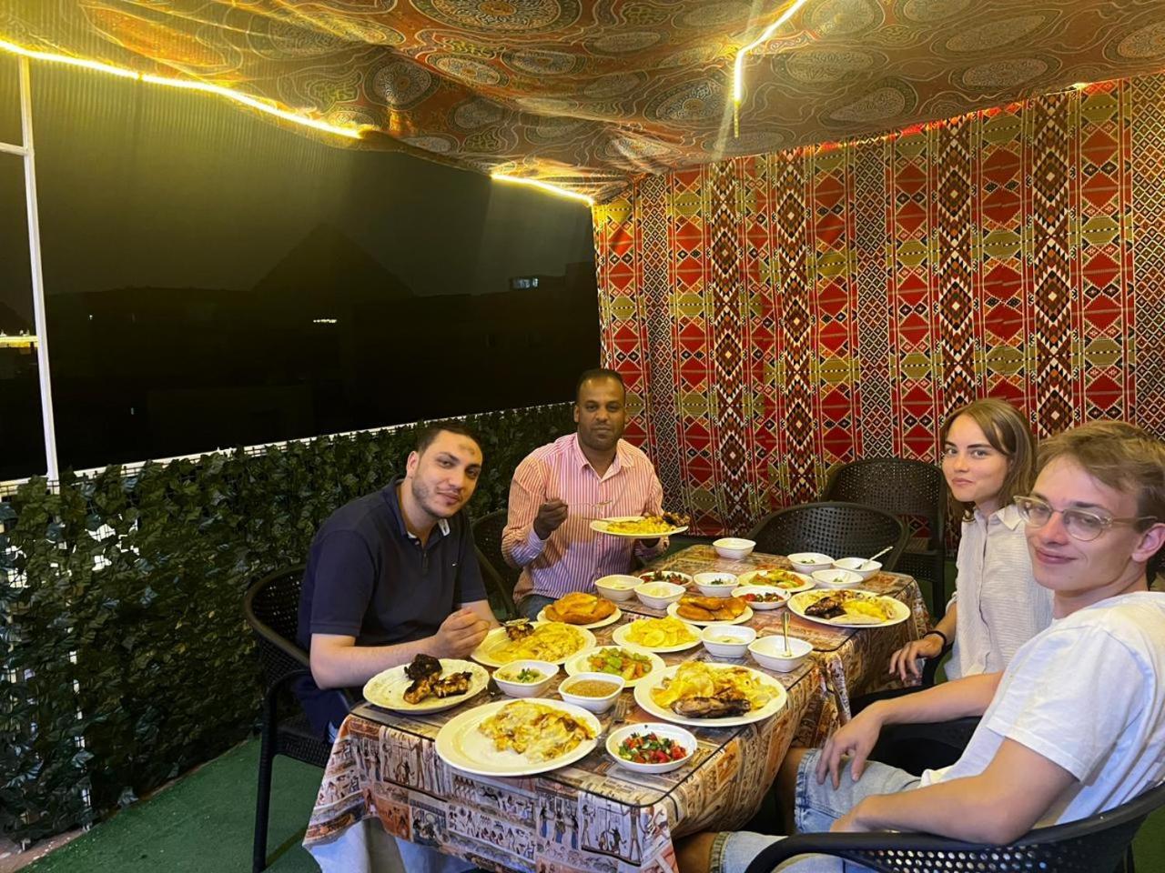 Kafret el-Gabal Jana Pyramids View In 3 B&B 외부 사진