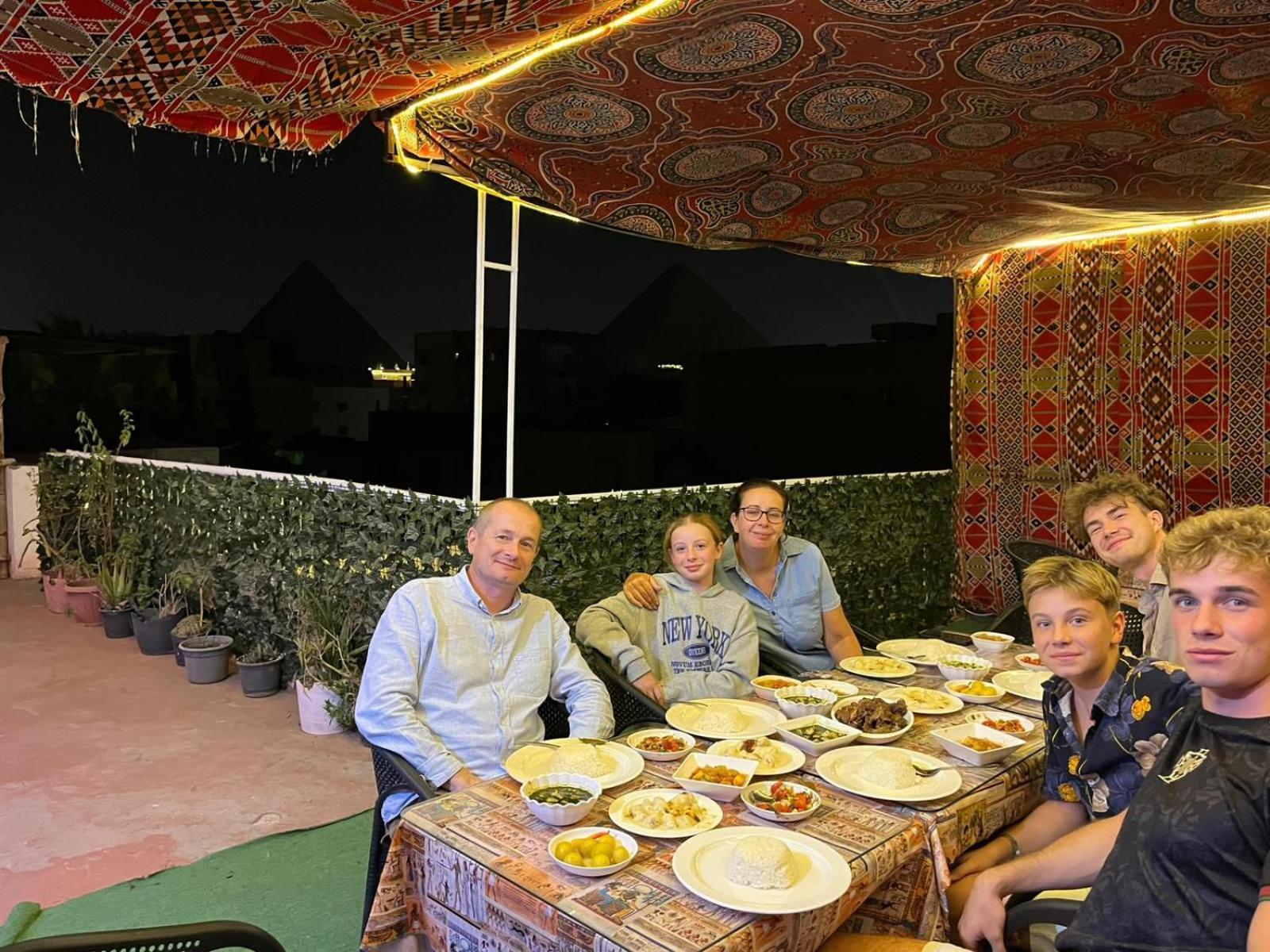 Kafret el-Gabal Jana Pyramids View In 3 B&B 외부 사진