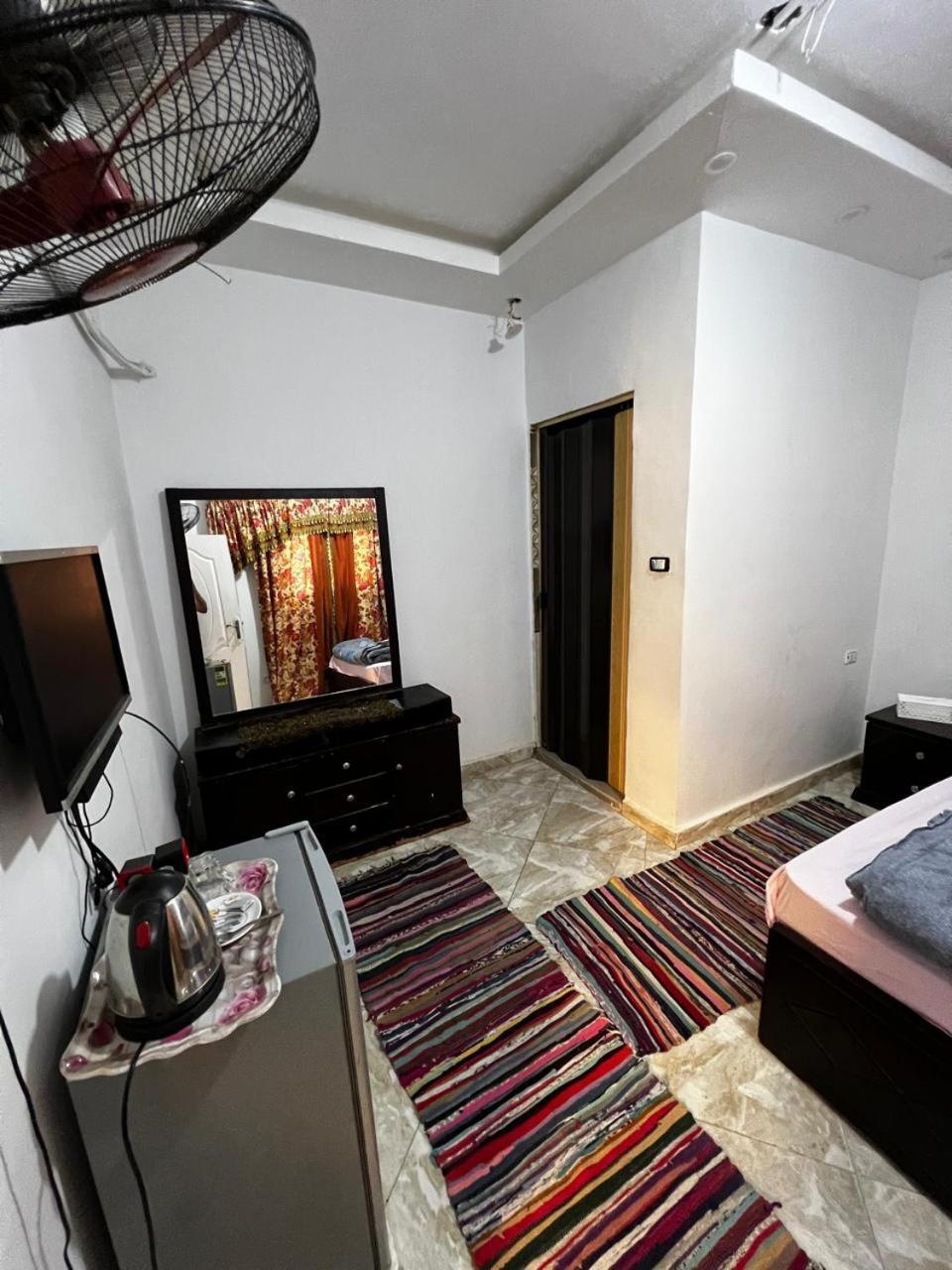 Kafret el-Gabal Jana Pyramids View In 3 B&B 외부 사진