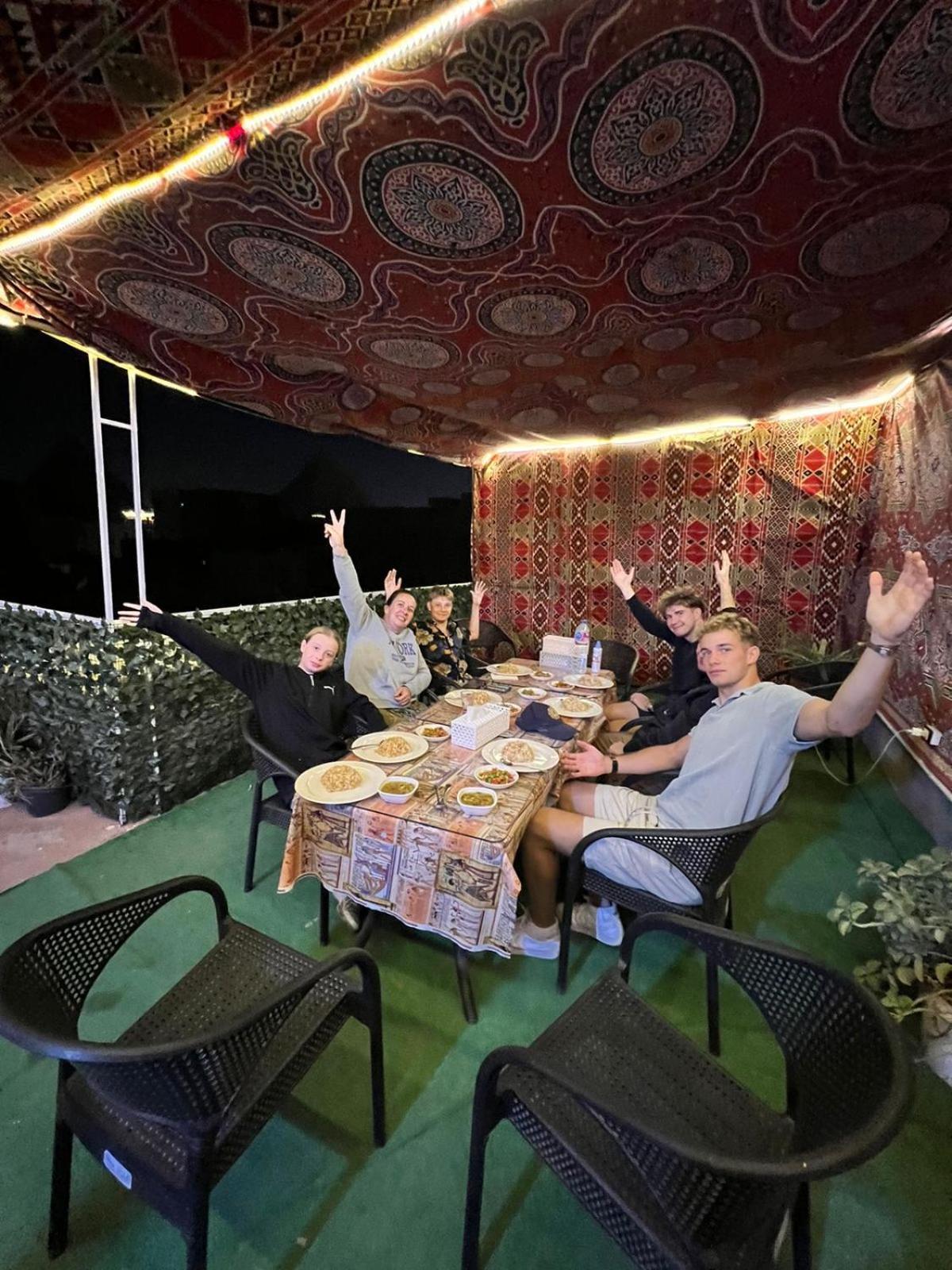 Kafret el-Gabal Jana Pyramids View In 3 B&B 외부 사진